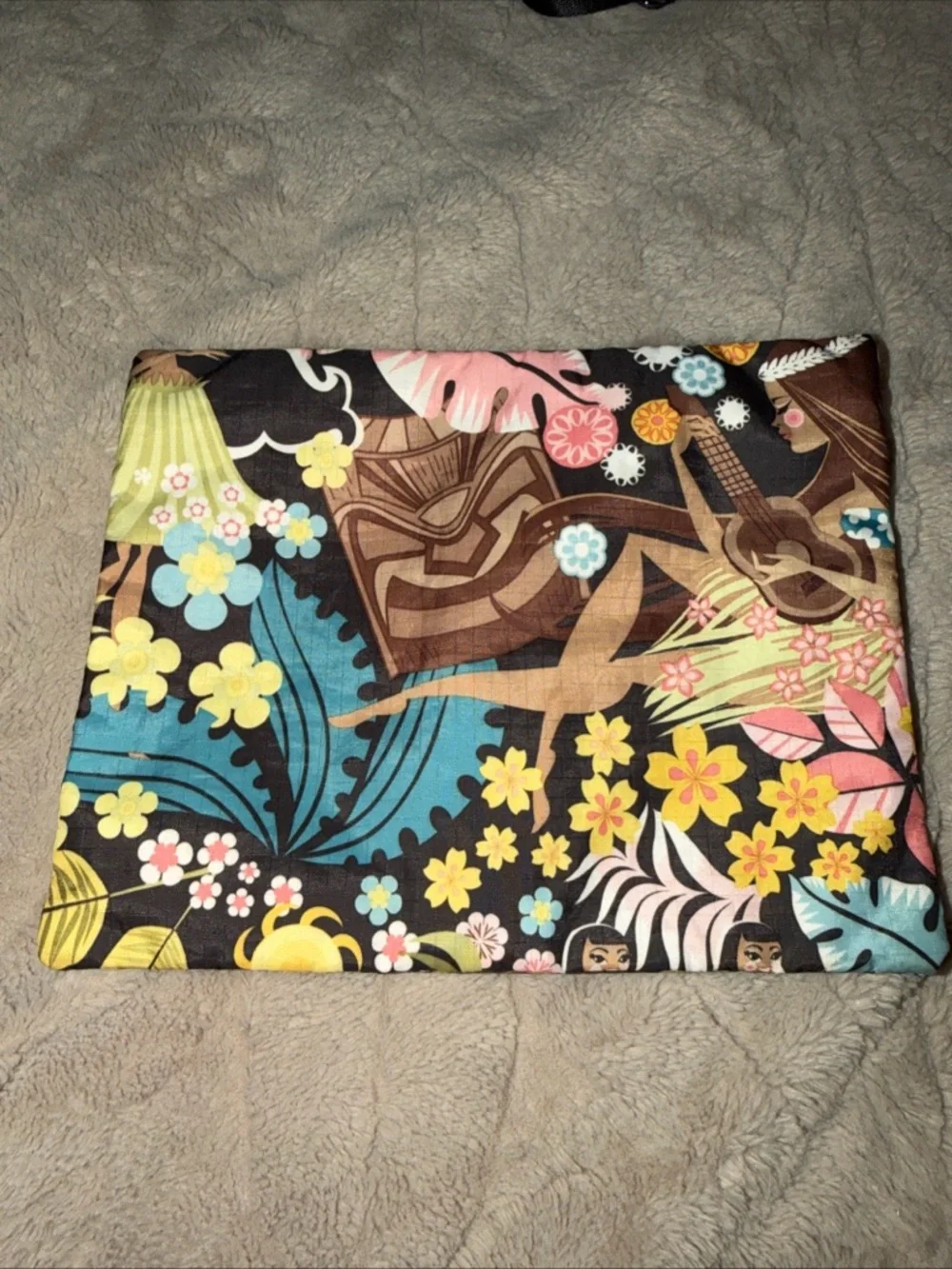 LeSportSac Zippered Pouch 10”x8” Hawaiian Girl Rare EUC Collectible 🏝️ Guitar 🎸